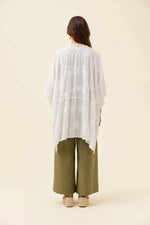 Load image into Gallery viewer, Elodie Cape - White
