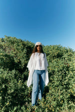 Load image into Gallery viewer, Elodie Cape - White
