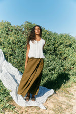 Load image into Gallery viewer, Frances Button Tank - White
