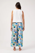 Load image into Gallery viewer, Crete Tank - White
