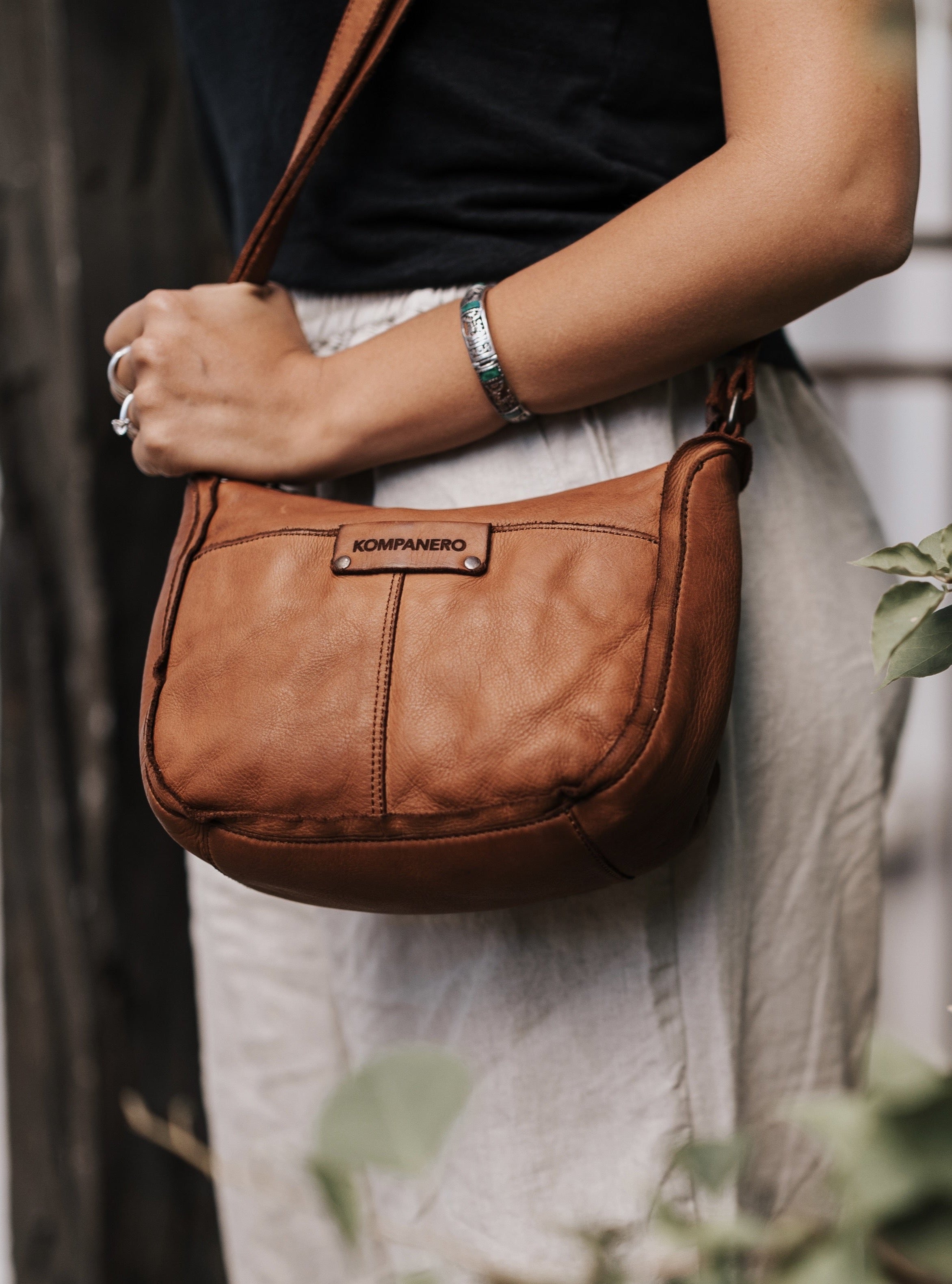 Kompanero crossbody online bag